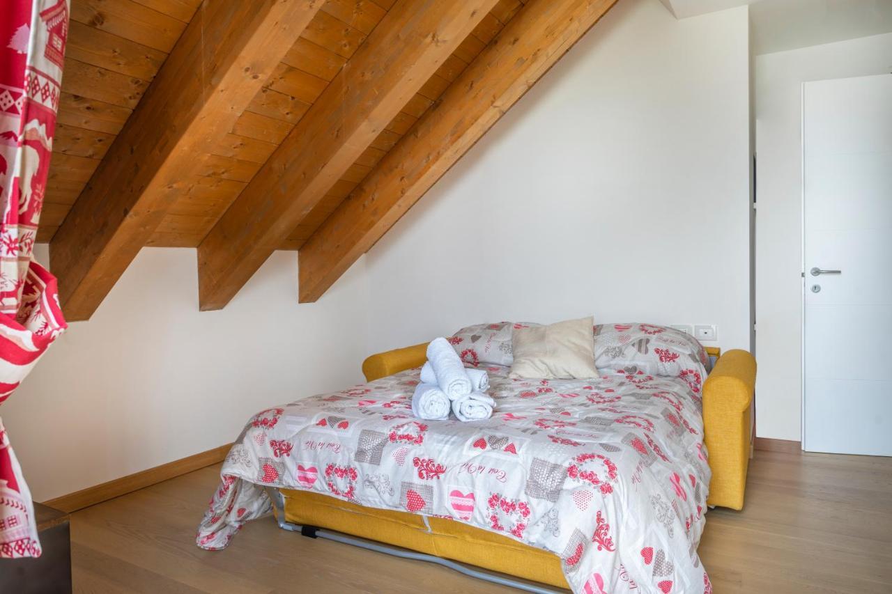 Golf View Apt With Parking And Mountain View! Apartamento Tarvisio Exterior foto
